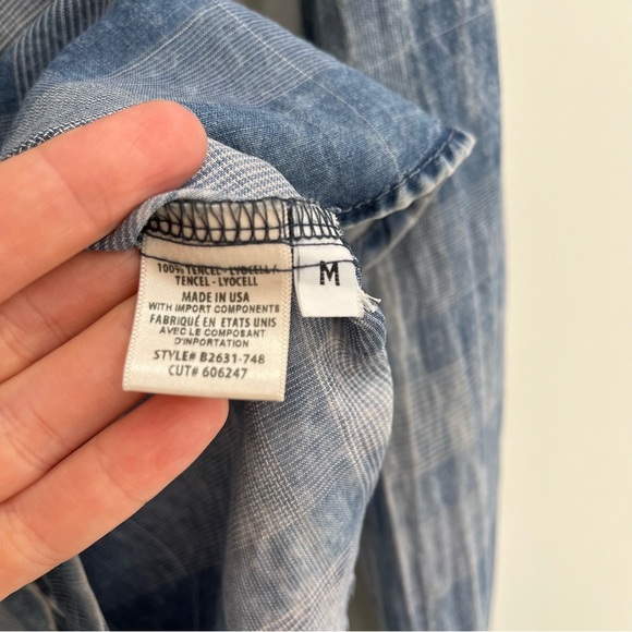 Bella Dahl blue plaid split back button front shirt distressed chambray medium - Picture 9 of 9
